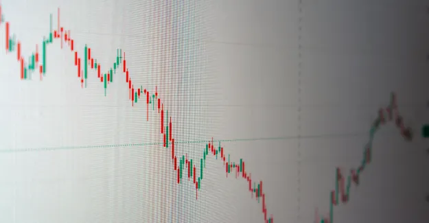 Odljevi iz američkih Bitcoin ETF-ova dosegnuli trotjedni maksimum dok Ark Invest smanjuje pozicije